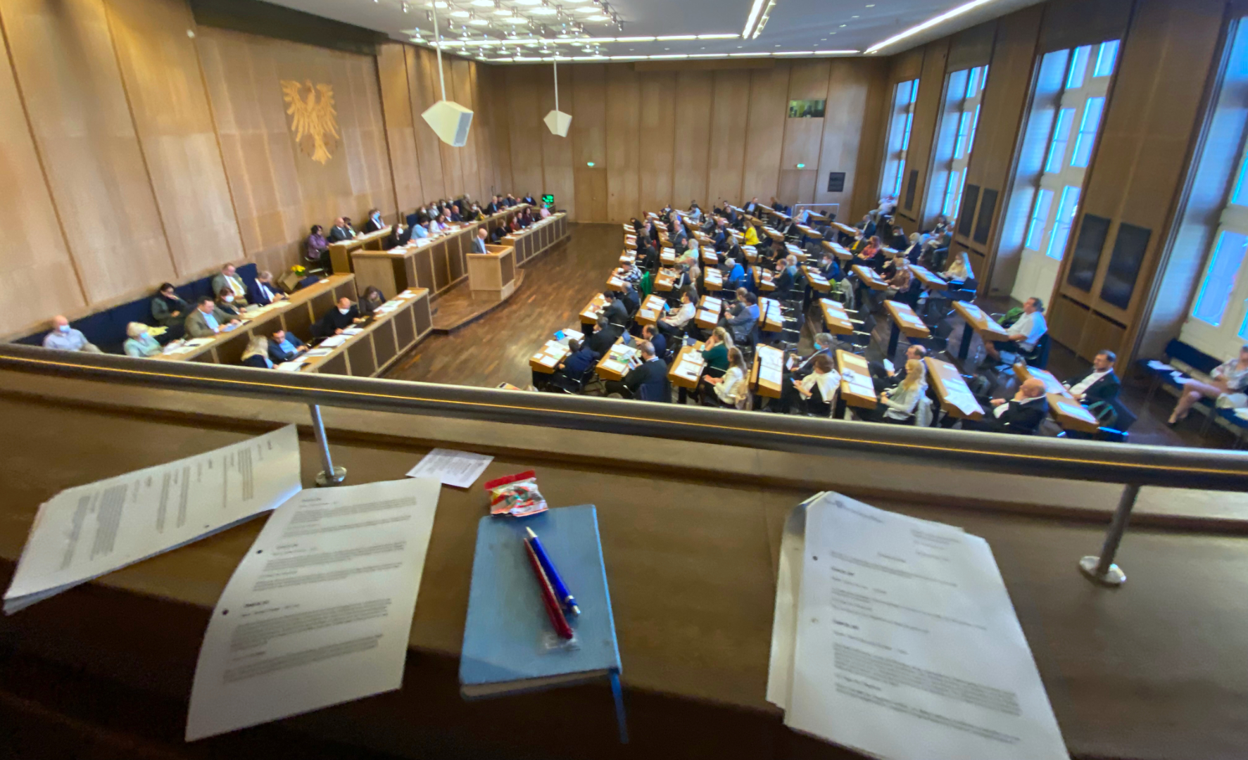 Blick auf die Stadtverordnetenversammlung im Plenarsaal im Römer