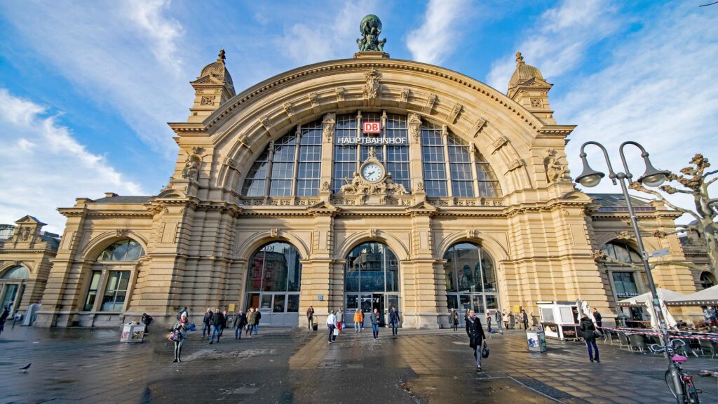 Foto vom Bahnhofsvorplatz